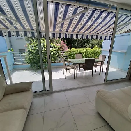 Diana Znjan Апартаменты