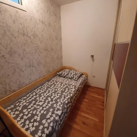 Apartment Diana Znjan