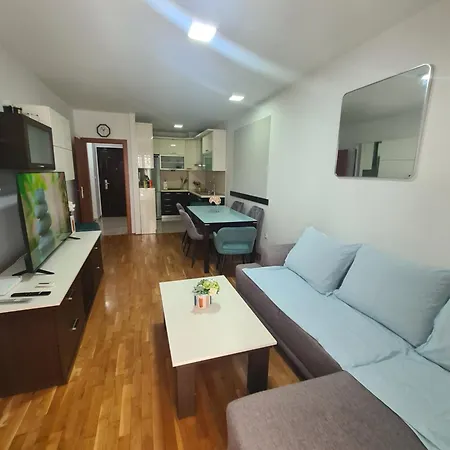 Апартаменты Diana Znjan