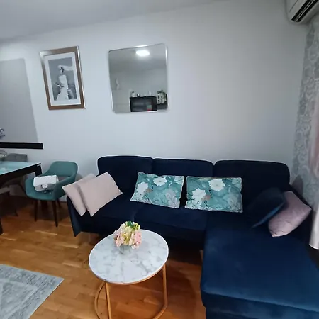 Diana Znjan Apartment